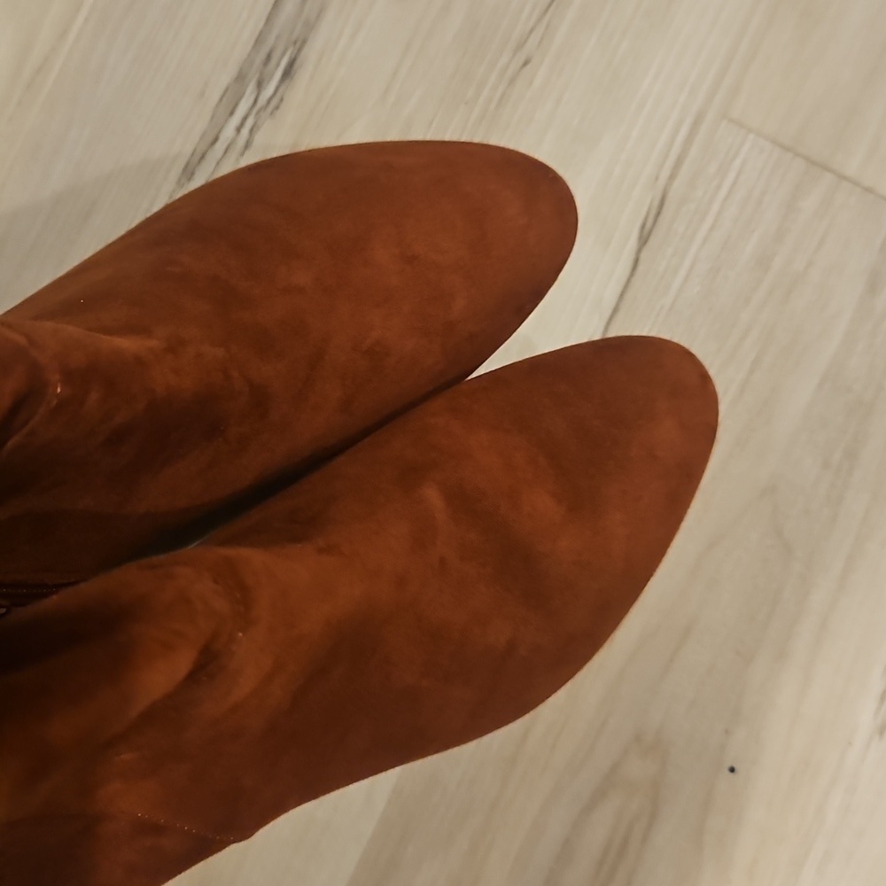 NEW! ANN TAYLOR LOFT Chestnut Brown Seamed Tall Suede Textured Boots 6.5. - Picture 6 of 9
